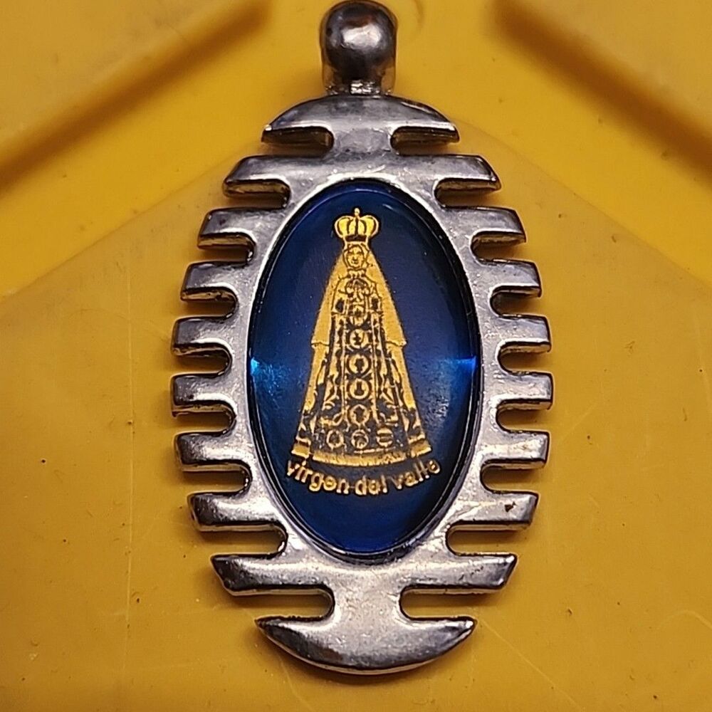 Religious Christianity Medal Virgen Del Valle Silver Tone Enamel